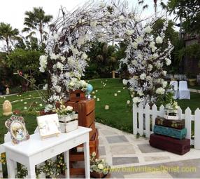 Vintage arch flower 