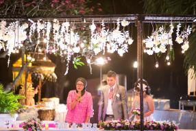 bohlam bridal table 